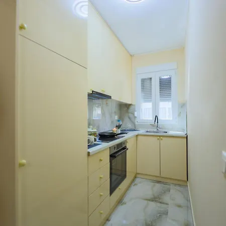 Ingrit Gjoni Apartamento Golem (Tirana)