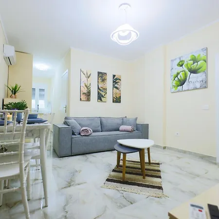 Ingrit Gjoni Apartamento *